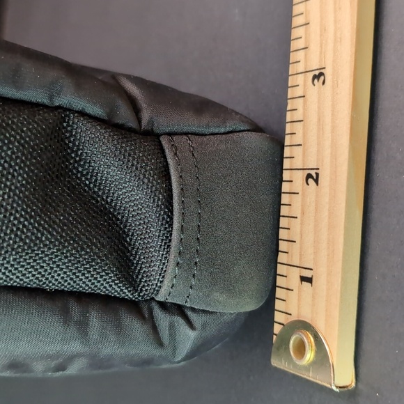 Targus Men's Black Slim Office Laptop Slip case. - Picture 14 of 14